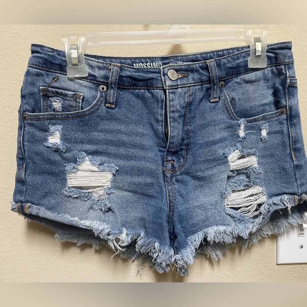 High rise denim shorts, size 6/28
